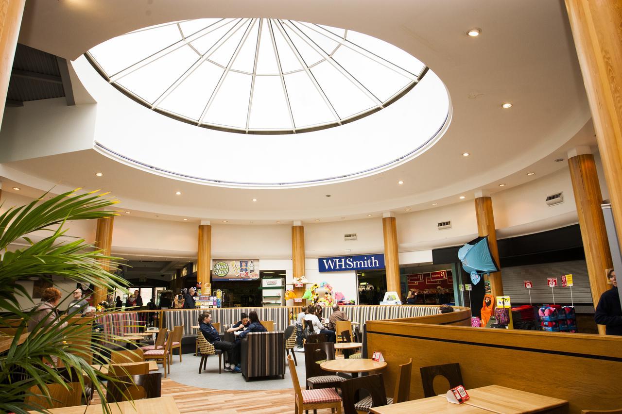Days Inn Stafford Eksteriør bilde